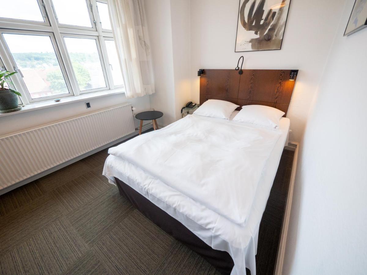 אבנרה Hotel Europa מראה חיצוני תמונה